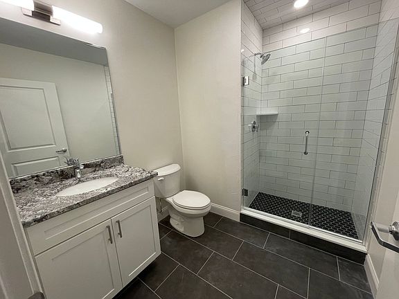 5th image of 60 Shirley Ave #403