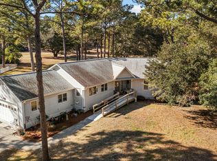 426 Star Hill Dr, Cape Carteret, NC 28584
