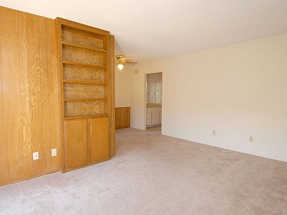 2nd image of 1096 N Mollison Ave APT 22