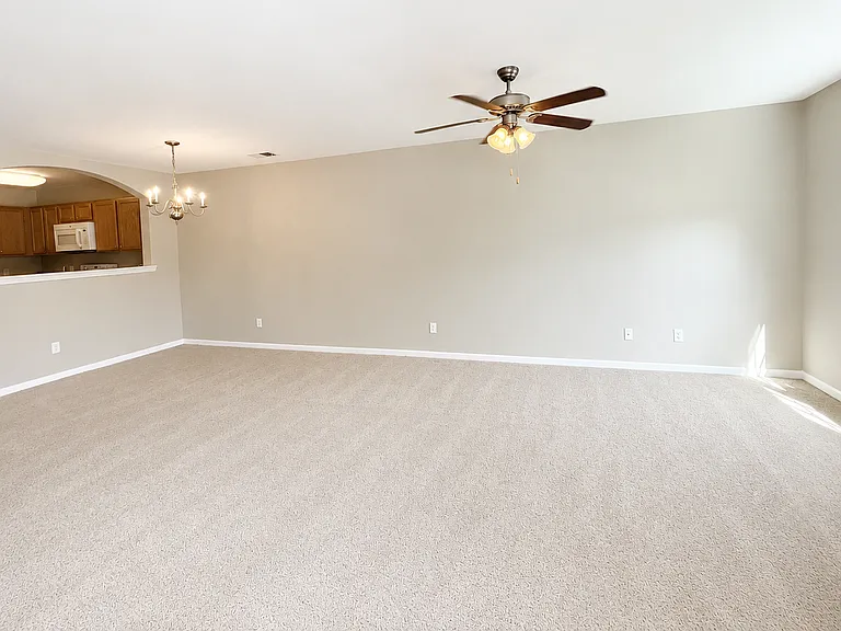 56 Winter Lake Cir — Photo 2
