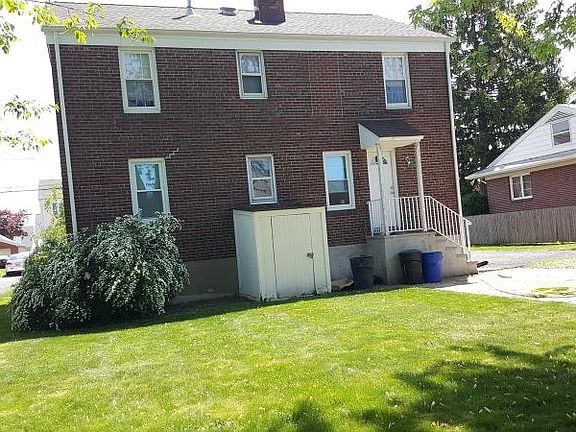 3rd image of 213 N 6th Ave #2