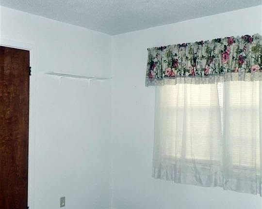 5th image of 605 W Clara Ave