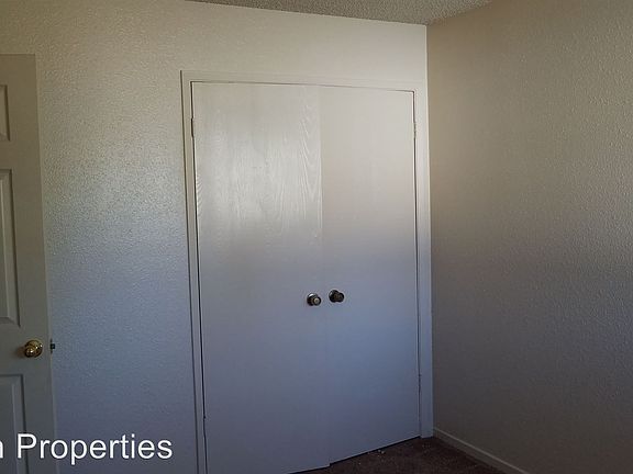 5th image of 211 Sharon Way APT A