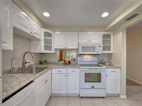 3rd image of 1975 W Bay Dr APT 201