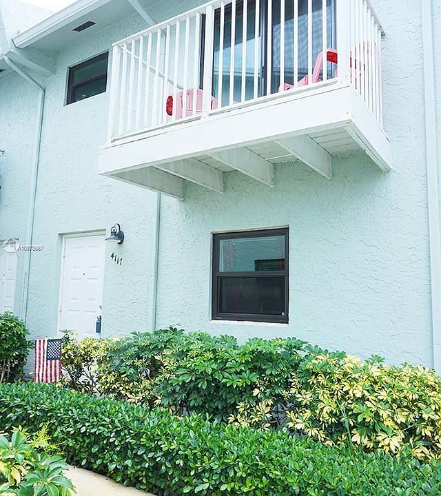 1st image of 4117 NE 21st Ter #4117
