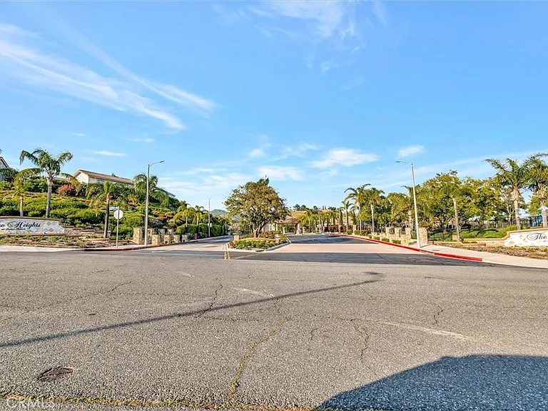 19754 Mariposa Creek Way — Photo 57