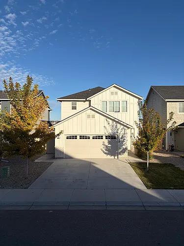 300 S Calf Creek Ave Photo 1