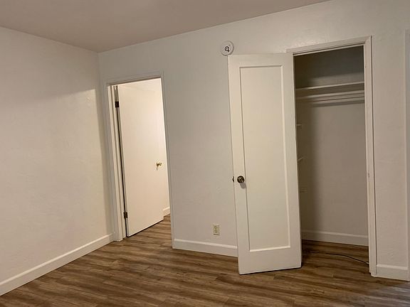 4th image of 440 N Fair Oaks Ave Unit 1