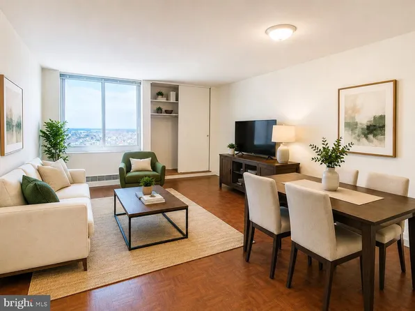 604 S Washington Sq #36-2415, Philadelphia, PA 19106