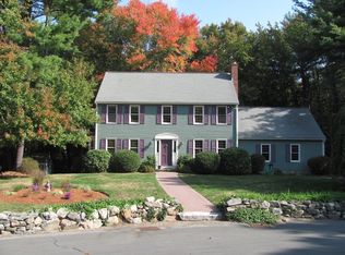 11 Sophia Dr, Uxbridge, MA 01569