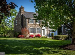 124 Golfview Rd, Ardmore, PA 19003