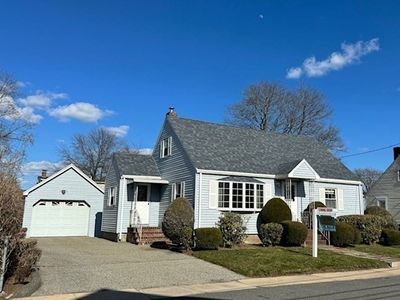 27 Carlton St, Peabody, MA, 01960