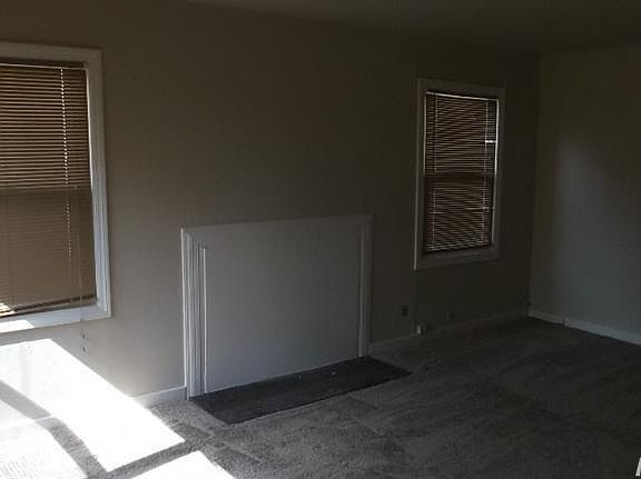 4th image of 5745 62nd St