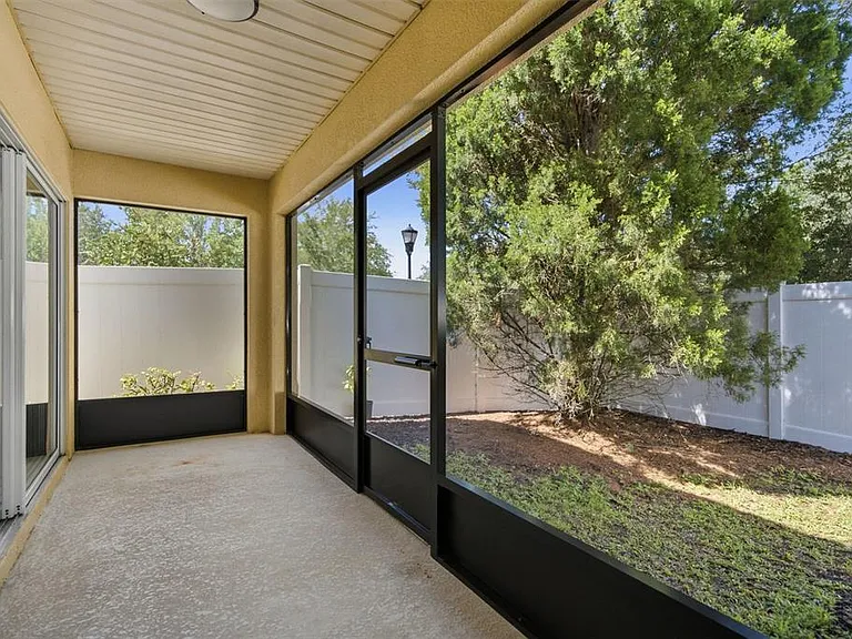 20402 Needletree Dr — Photo 8