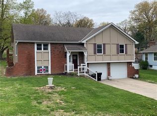 2410 S Vista Ave, Independence, MO 64057