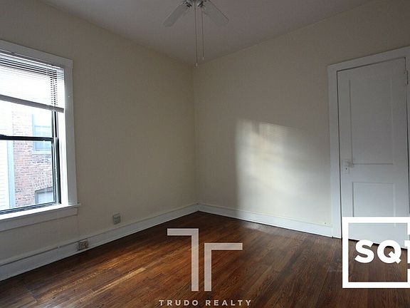 5th image of 3518 N Broadway St #3526-3E