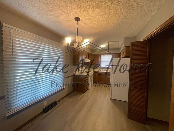 4th image of 1452 E Camino Alto St