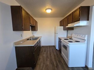 502 Lewis Ave E #101, Larimore, ND 58251
