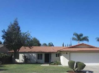 1571 Portals Ave, Clovis, CA 93611