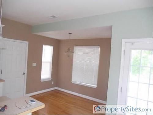 4th image of 5704 Chesapeake Blvd