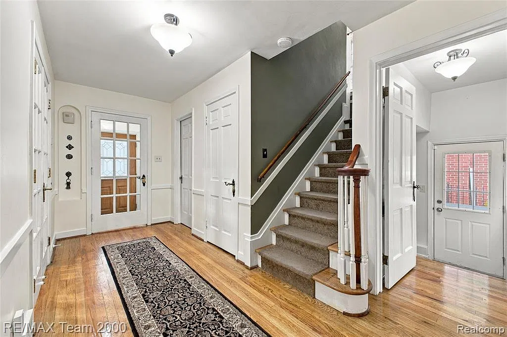 3 bed, 2.5 bath, 2758 sqft, $2,700 — Photo 4