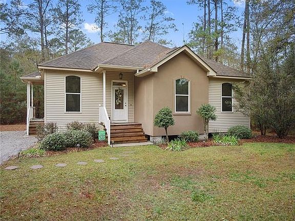 3rd image of 71005 Lake Placid Dr