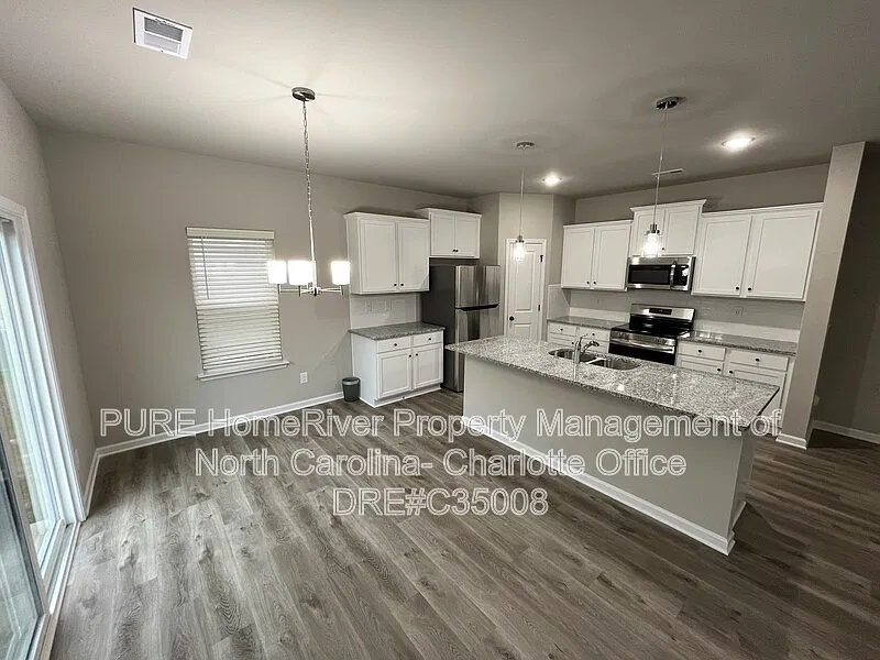 5122 Belstone Ln