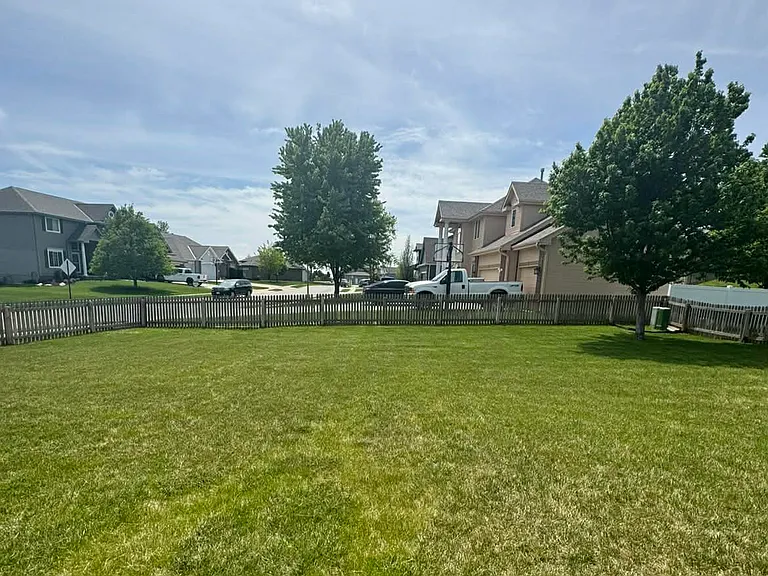 18555 Drexel St — Photo 30