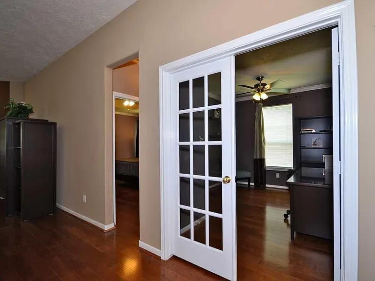 21114 Albany Park Ln — Photo 12