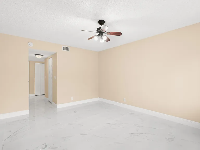 9855 Westview Dr #714 — Photo 20