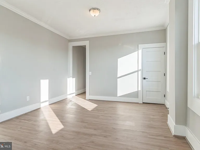 1243 E Lanvale St — Photo 9