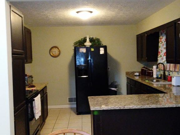 3rd image of 6466 Gary Dr