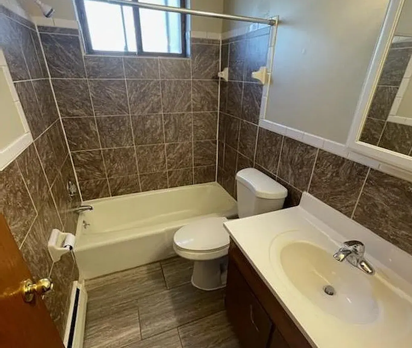1 bed, 658 sqft, $920 — Photo 4