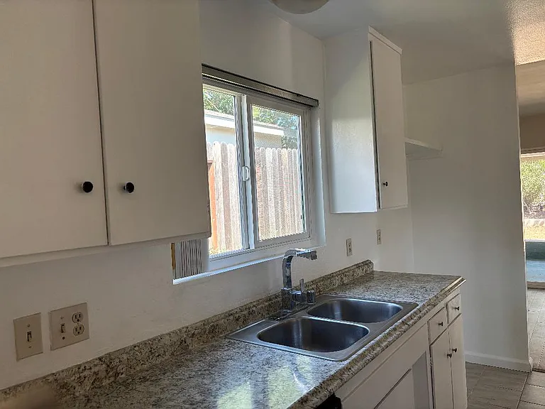 6975 Cowles Mountain Blvd — Photo 10