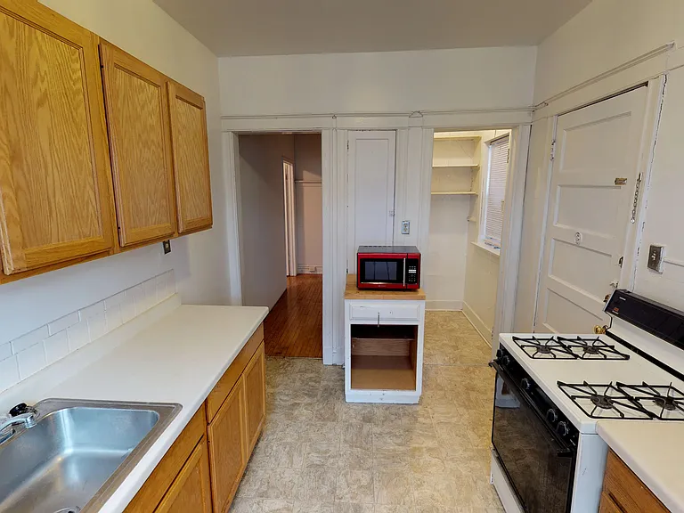 1902 E Linnwood Ave — Photo 13