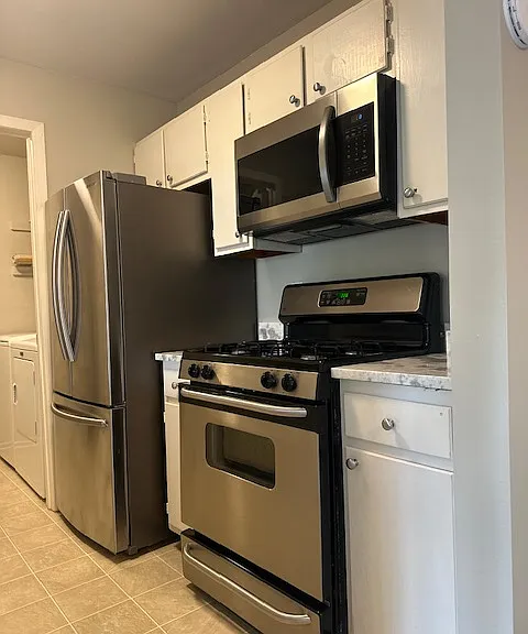 406 Stockton Ct — Photo 7