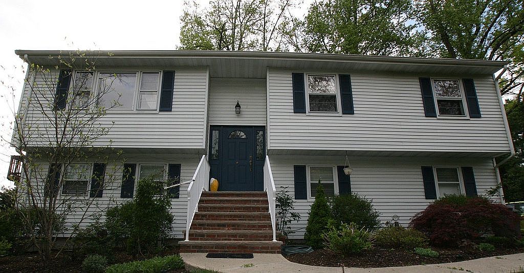 99 Spring Valley Rd, Park Ridge, NJ 07656 | Zillow