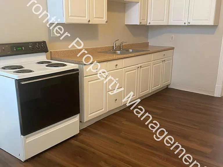 2826 Nebraska Ave — Photo 5