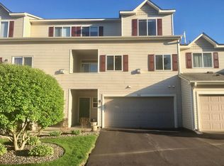 9176 Comstock Ln N, Maple Grove, MN 55311