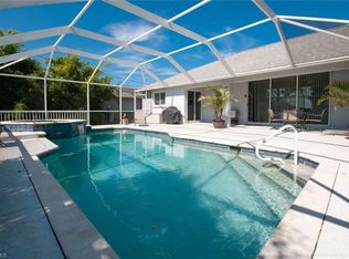 17499 Braddock Rd, Fort Myers, FL 33967