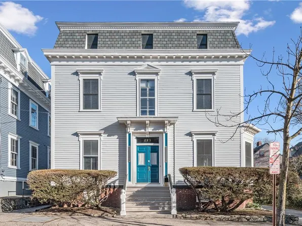 214 Bowen St, Providence, RI 02906