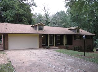 1468 Ridgewood Dr SW, Lilburn, GA 30047