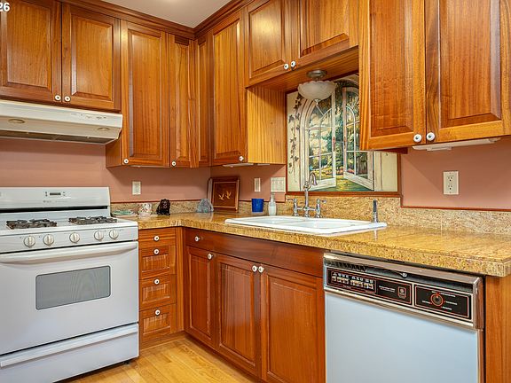 5th image of 6534 SE 75th Ave