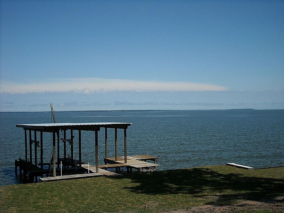 2nd image of 185 Sam Houston Loop