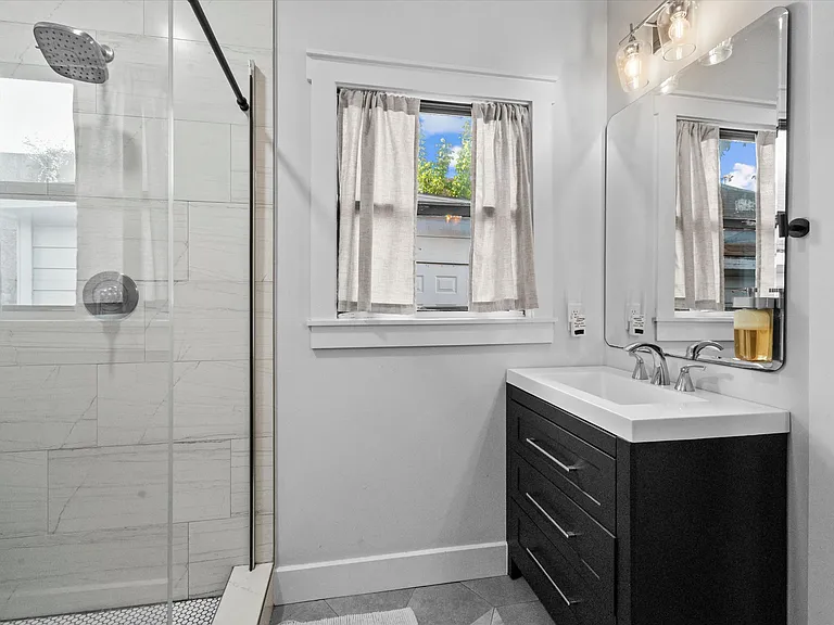 503 Kelley St — Photo 8