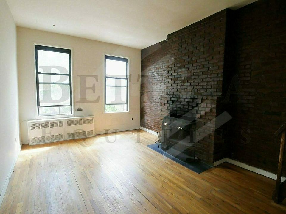1st image of 425 E 77th St APT 2D