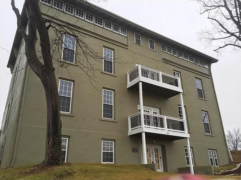 Courtyard Apartments