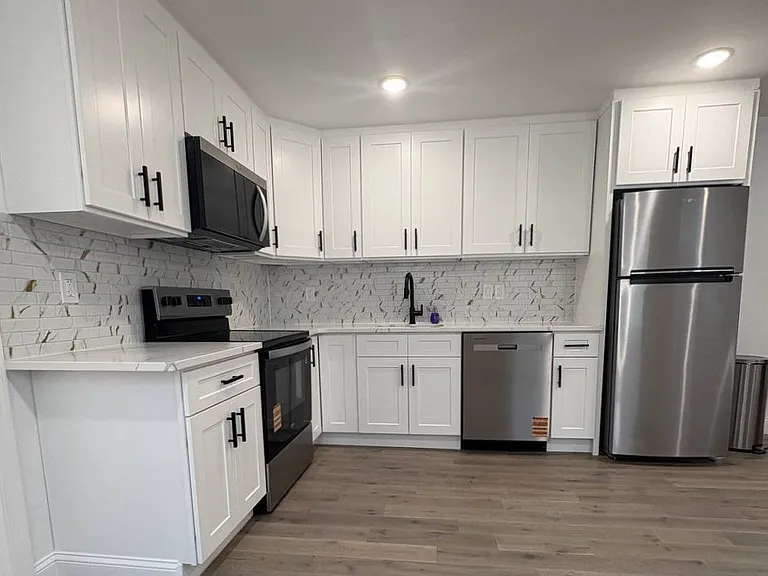 1331 Dickinson St #1 — Photo 2