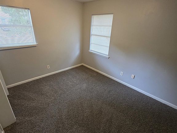 4th image of 9110 Woodford Dr
