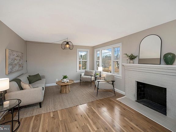 5th image of 522 White Oak Rd